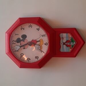 Disney Welby Mickey Mouse school wall clock